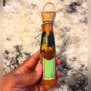 Central South AmericFolk Art SOUVENIR Wood Figurine Signed LADY WITH HEA…